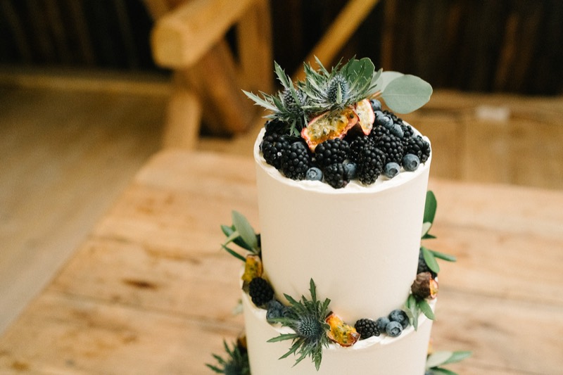 Hochzeitstorte mit Beeren, Detail